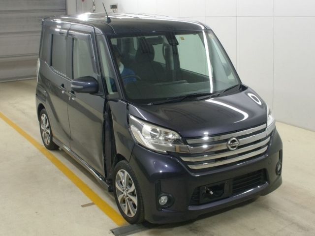 8009 Nissan Dayz roox B21A 2016 г. (NAA Nagoya)